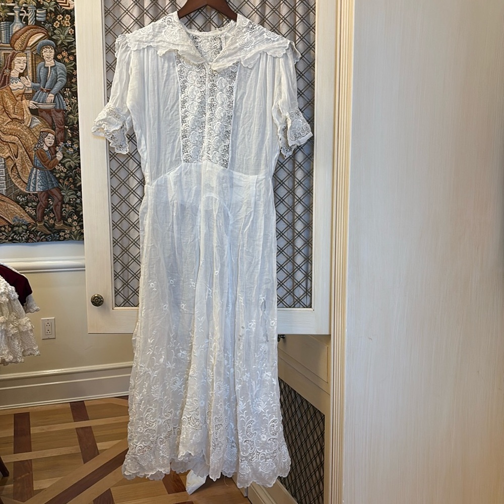 Antique Edwardian off-white lace dress. Repairs needed in areas.